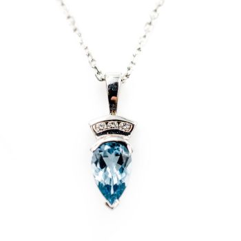 Aquamarine pendant