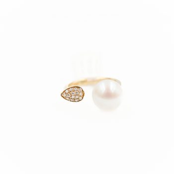 Pearl and Diamond Ring