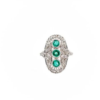 Vintage-Inspired Diamond and Emerald Ring