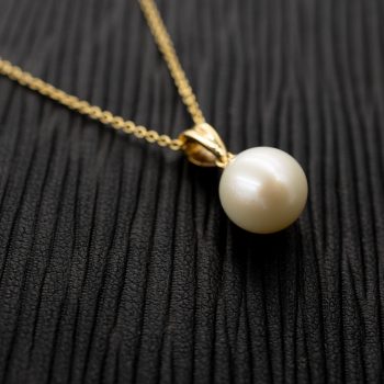 10mm freshwater pearl pendant