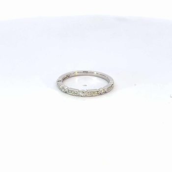 Vintage inspired diamond band