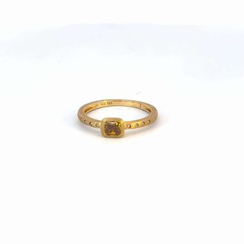 Cognac diamond ring