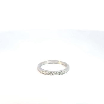 Diamond wedding band