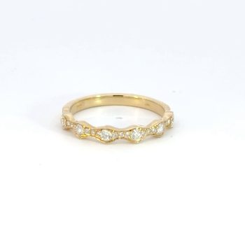 Diamond and yellow gold band