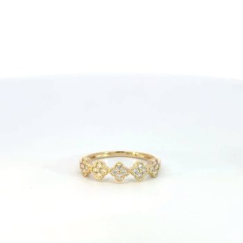 yellow gold and diamond clover ring